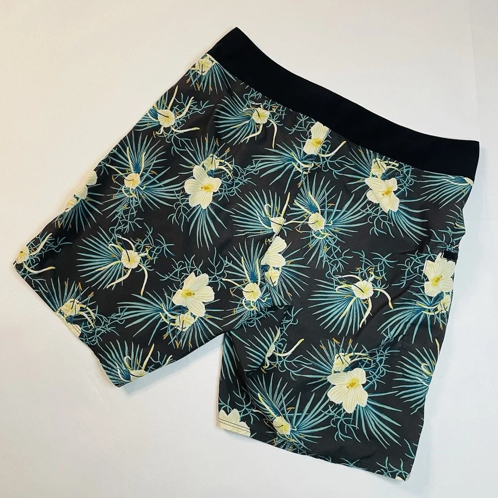 Patagonia Men's Board‎ Shorts Tropical Floral Print Black Blue Size 34